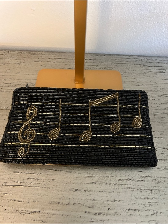 Other - Vintage Beaded Artisan Musical Notes Clutch LIKE NEW NO CALLOUT
